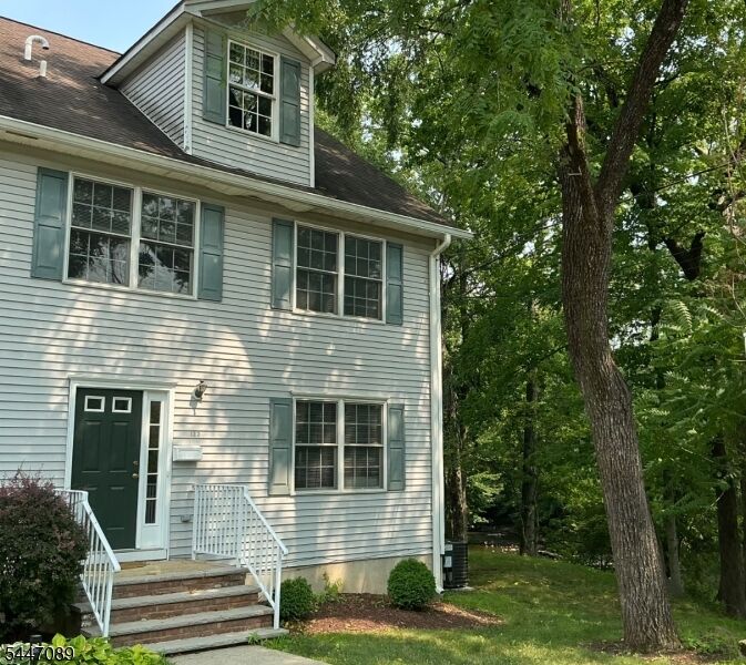 Property Photo:  125 Summit Ave  NJ 07928 