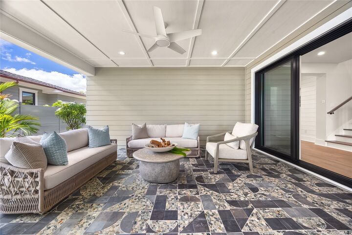 Property Photo: 91-1355 Halili Street HI 96706