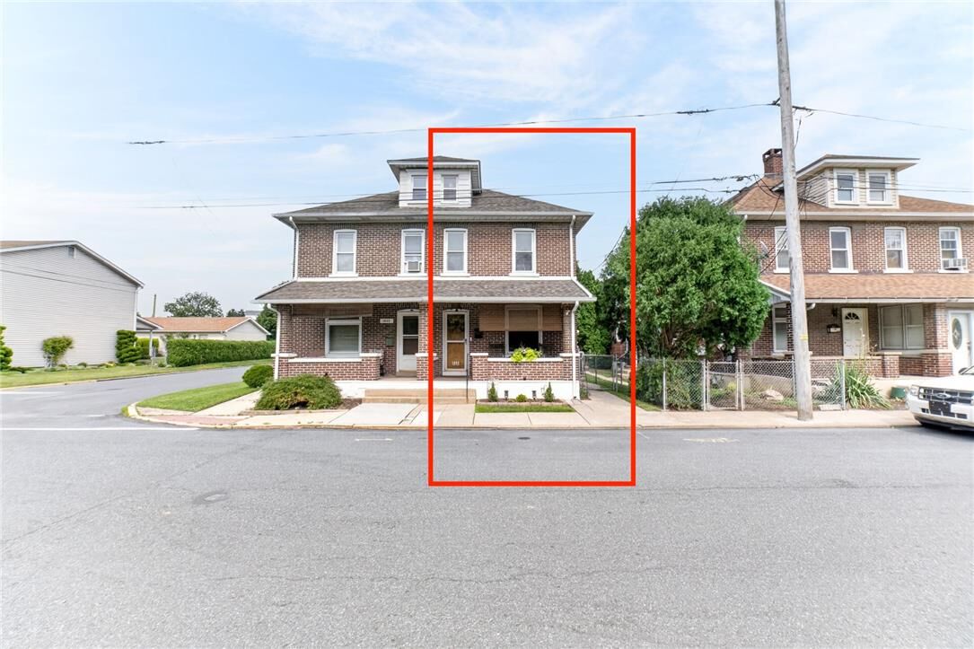 Property Photo:  1641 Canal Street  PA 18067 