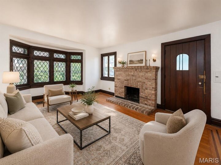 Property Photo: 7483 Hoover Avenue MO 63117