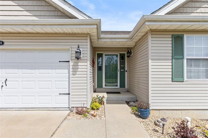 Property Photo:  209 Flint Brook Drive  MO 63366 