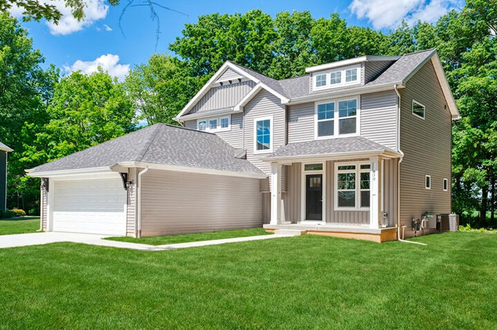 Property Photo:  570 W Wildwood Drive  MI 48867 