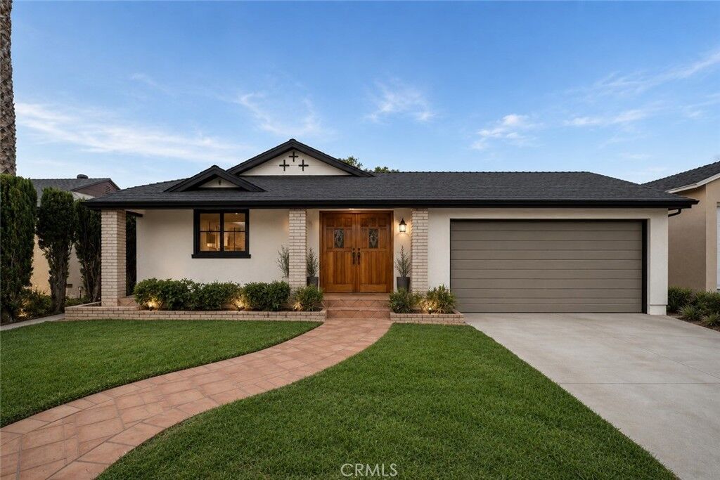 Property Photo:  12213 Bonavista  CA 90604 