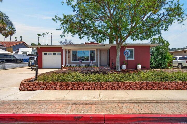 Property Photo:  1045 S Magnolia  CA 92020 