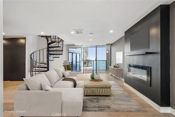 Property Photo: 531 Esplanade 901 CA 90277