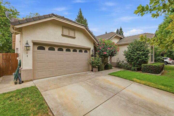 Property Photo:  11 Eastham Court  CA 95833 