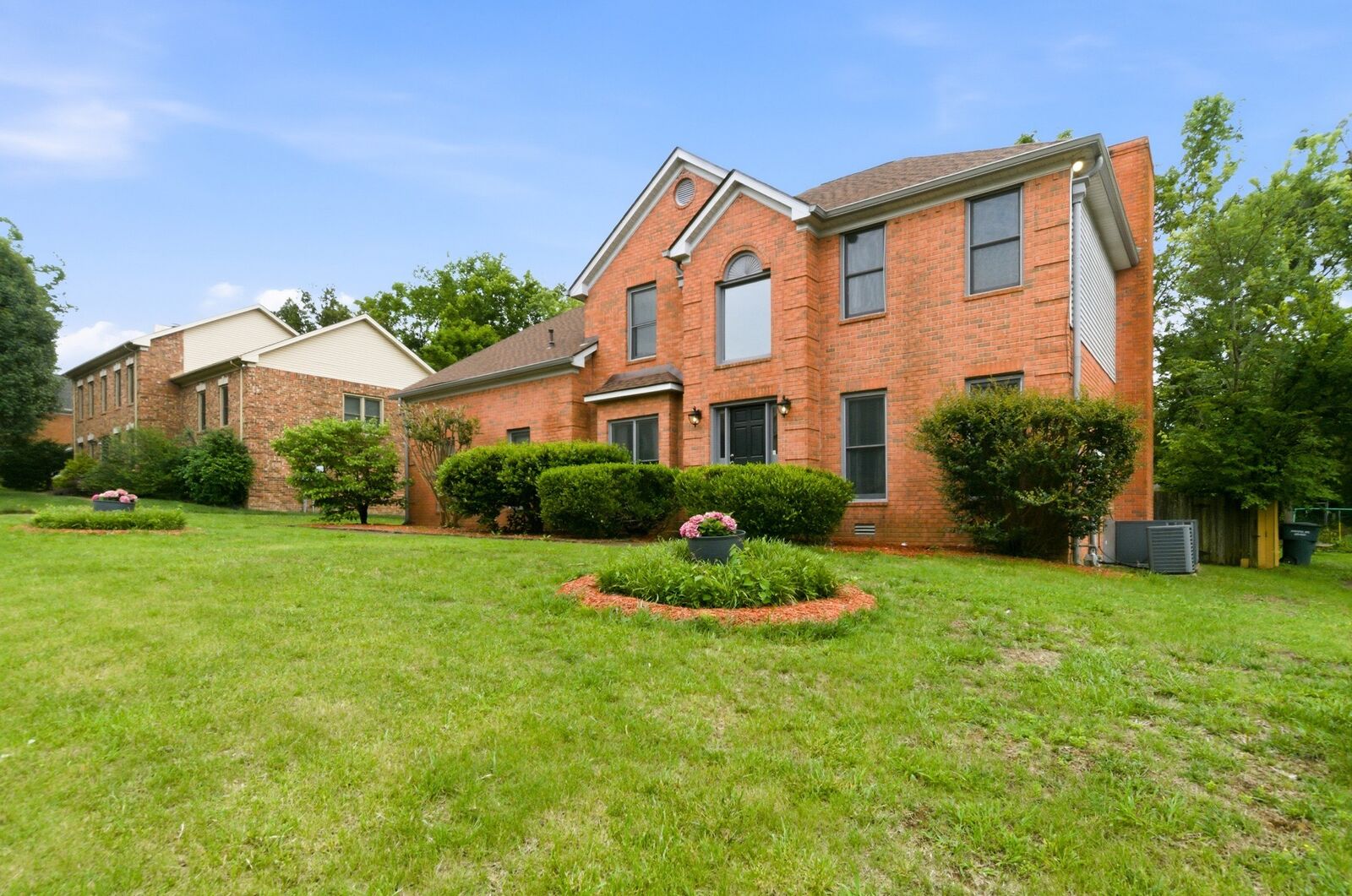 Property Photo: 7220 River Bend Rd TN 37221