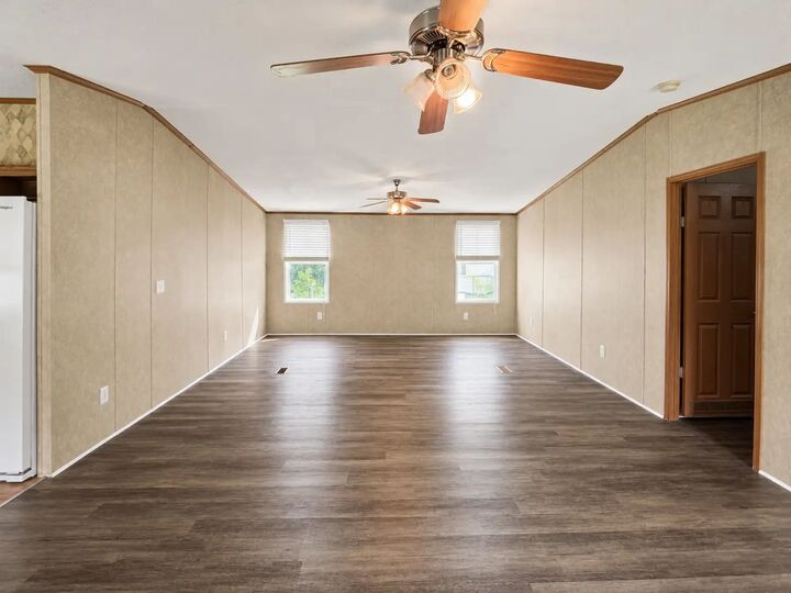 Property Photo: 318 Autumn Rd TN 37357