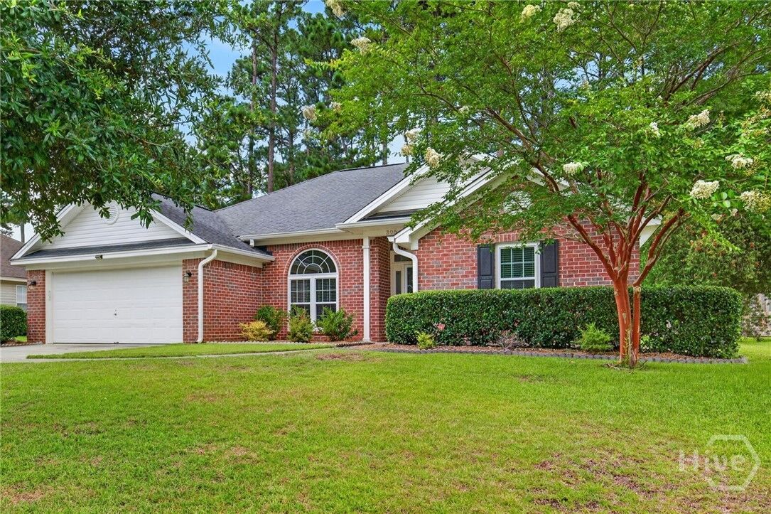 Property Photo:  305 Silver Brook Circle  GA 31322 