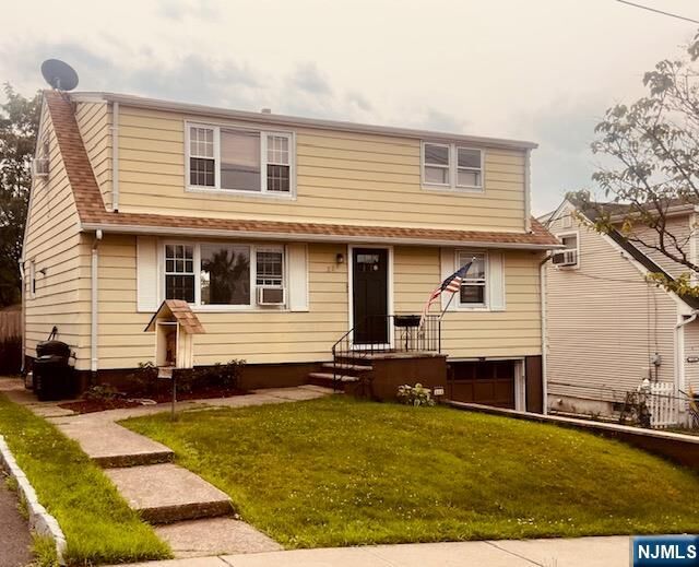 Property Photo:  222 Union Avenue 2nd For  NJ 07075 