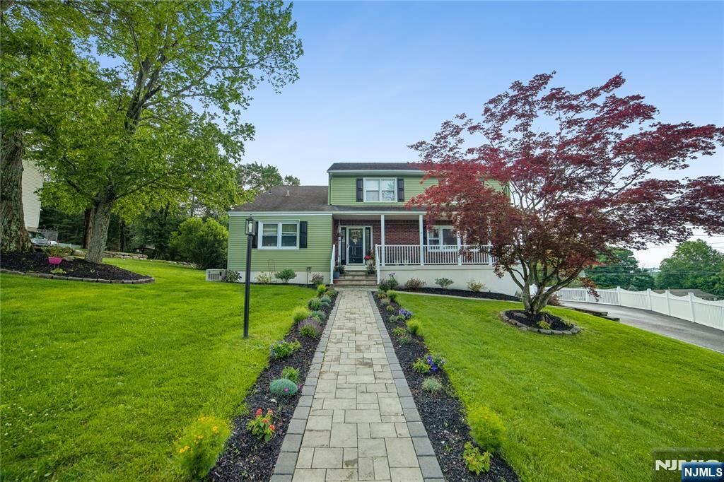 Property Photo:  33 Frederick Drive  NJ 07480 