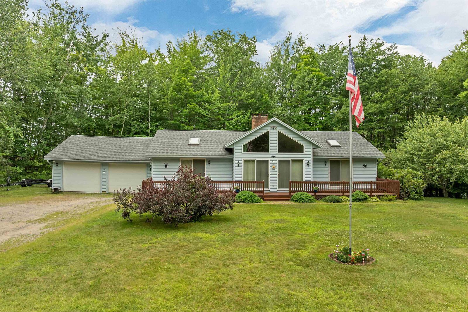 Property Photo:  23 Cross Lane  NH 03249 