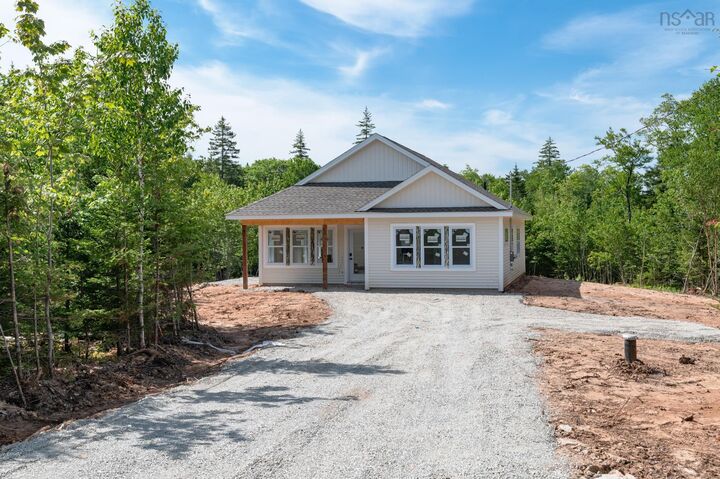 83 Maverick Lane — photo 1