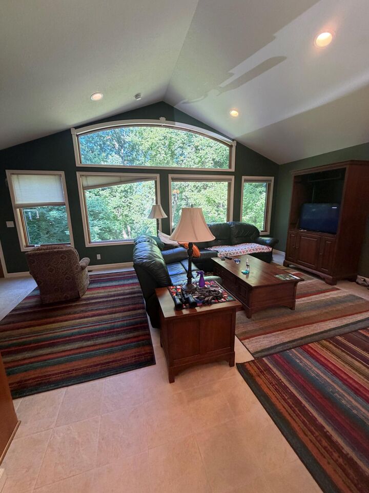 Property Photo:  909 N Cascade Street  WI 54020 