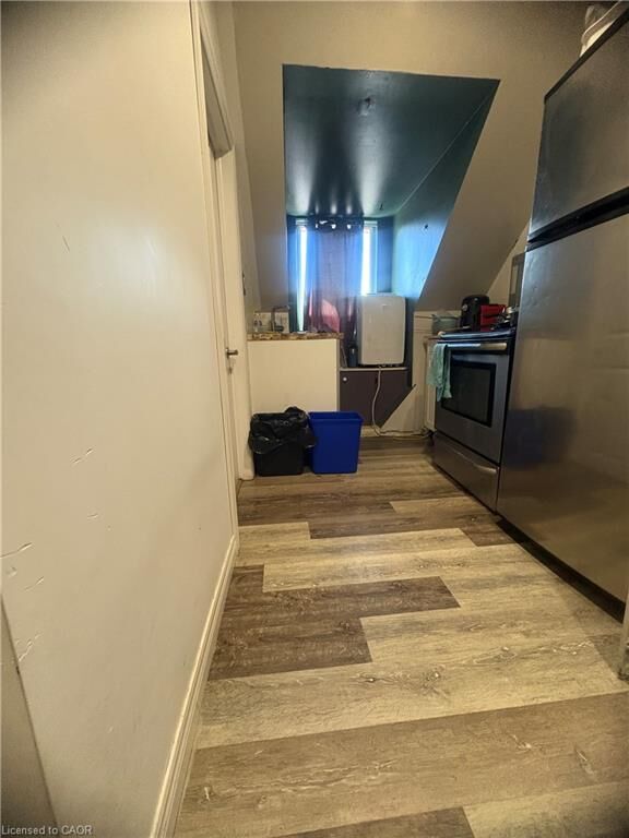 Property Photo:  