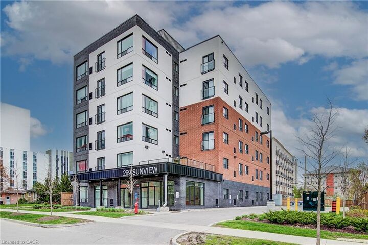 Property Photo:  269 Sunview Street 205  ON N2L 3V8 