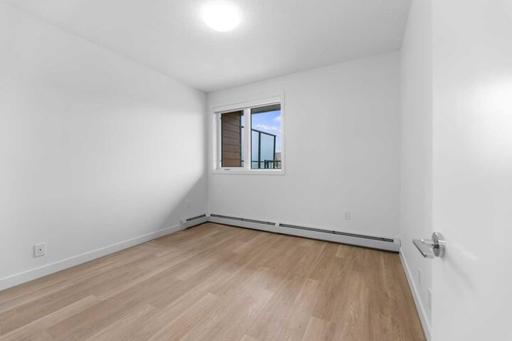 Property Photo: 8500 19 Avenue SE 1114 AB T2A 0M8