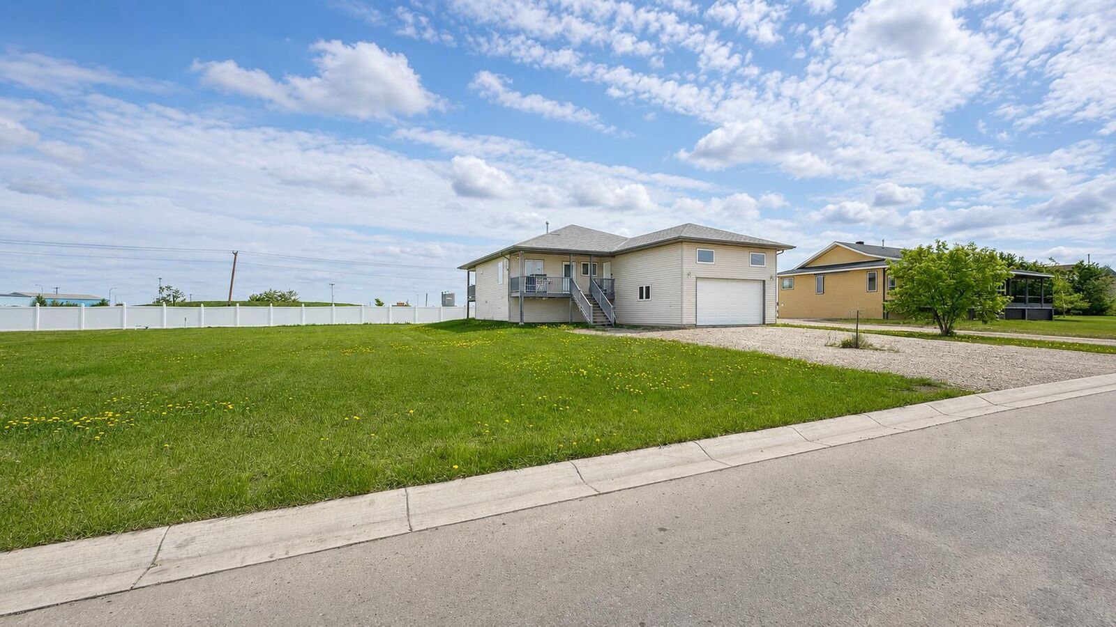 Property Photo: 4611 44 Street AB T0H 3A0