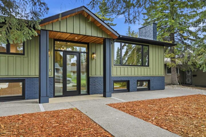 1132 Lake Sylvan Place SE — photo 1