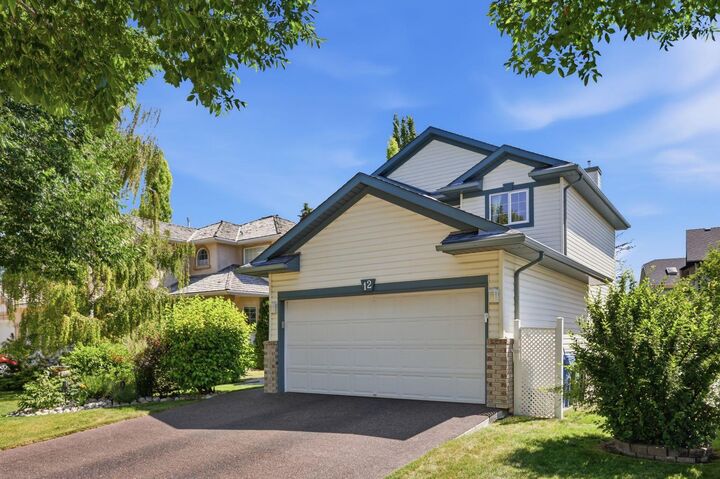 Property Photo: 12 Valley Glen Heights NW AB T3B 5R2