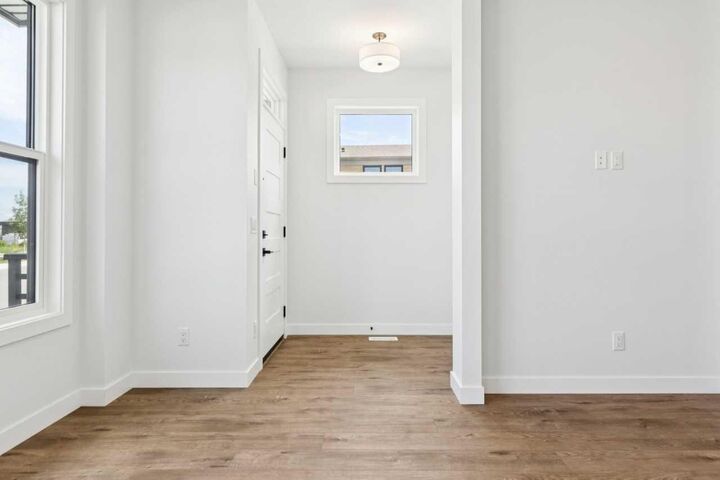 Property Photo: 49 Silverton Glen Way SW AB T2X 5B9