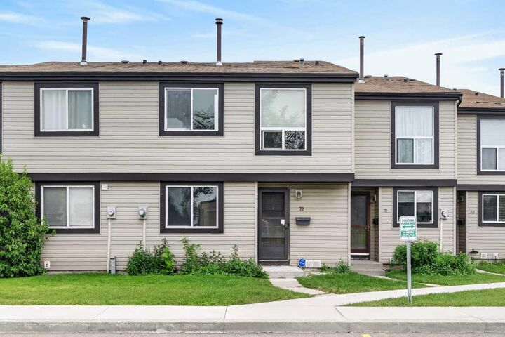 Property Photo: 3029 Rundleson Road NE 72 AB T1Y 3Z5