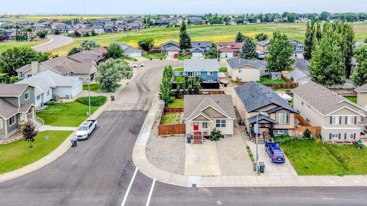 Property Photo: 4602 6 Street AB T0L 0V0