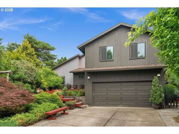 Property Photo: 11828 SE Knee Ct OR 97086