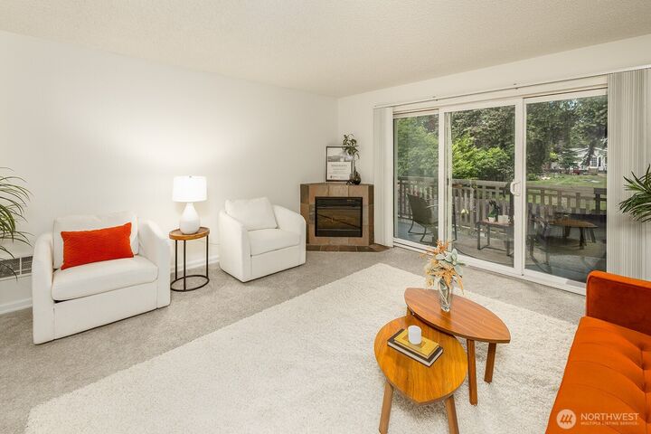 Property Photo: 7809 218th Street SW 10 WA 98026