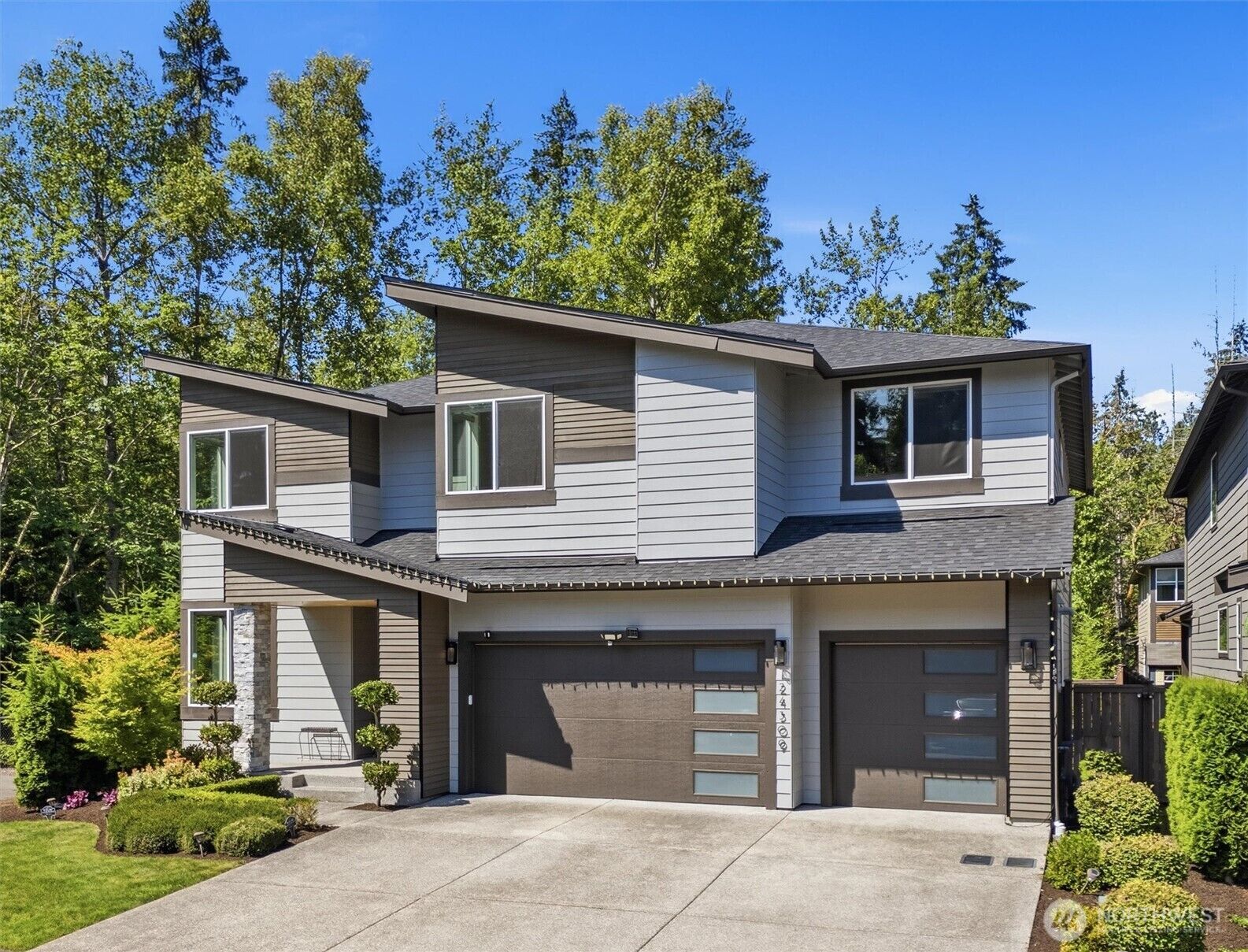 Property Photo:  24309 NE 24th Street  WA 98074 