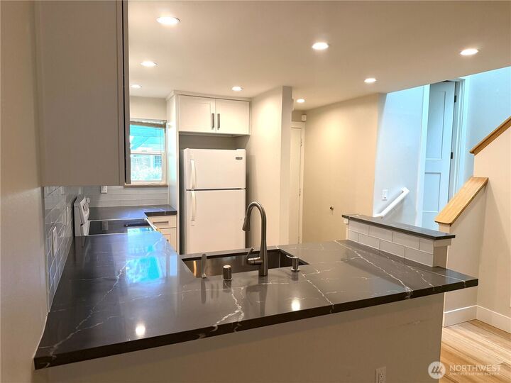 Property Photo:  9613 NE 121st Lane  WA 98034 