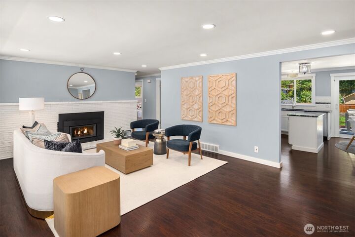 Property Photo: 18210 Dayton Avenue N WA 98133