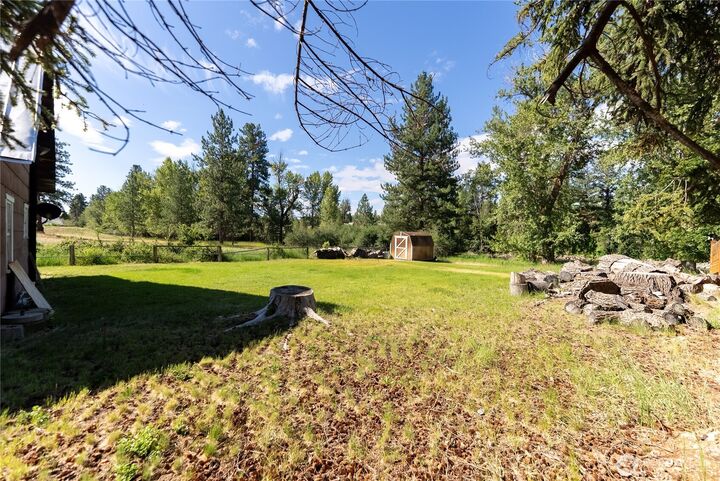 Property Photo: 821 Riverside Street WA 98862