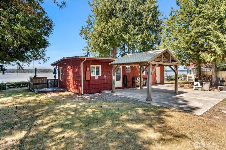 Property Photo:  1510 W Herron Blvd NW  WA 98349 