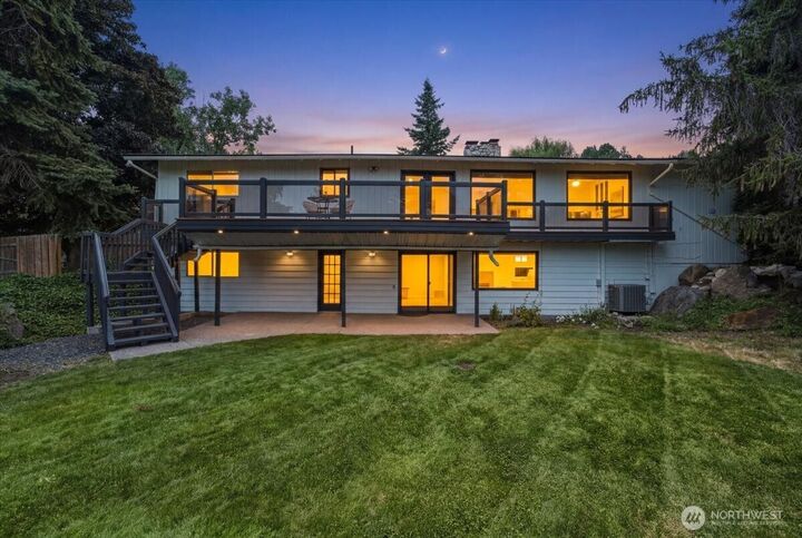 Property Photo:  504  Day Road  WA 98801 