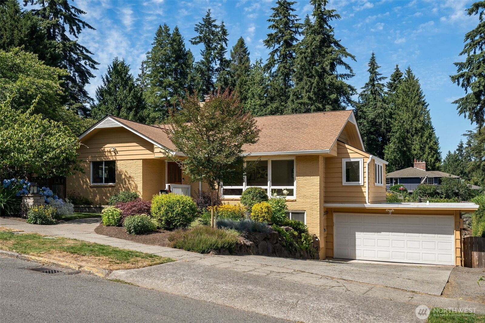 Property Photo:  3726 NE 165th Street  WA 98155 