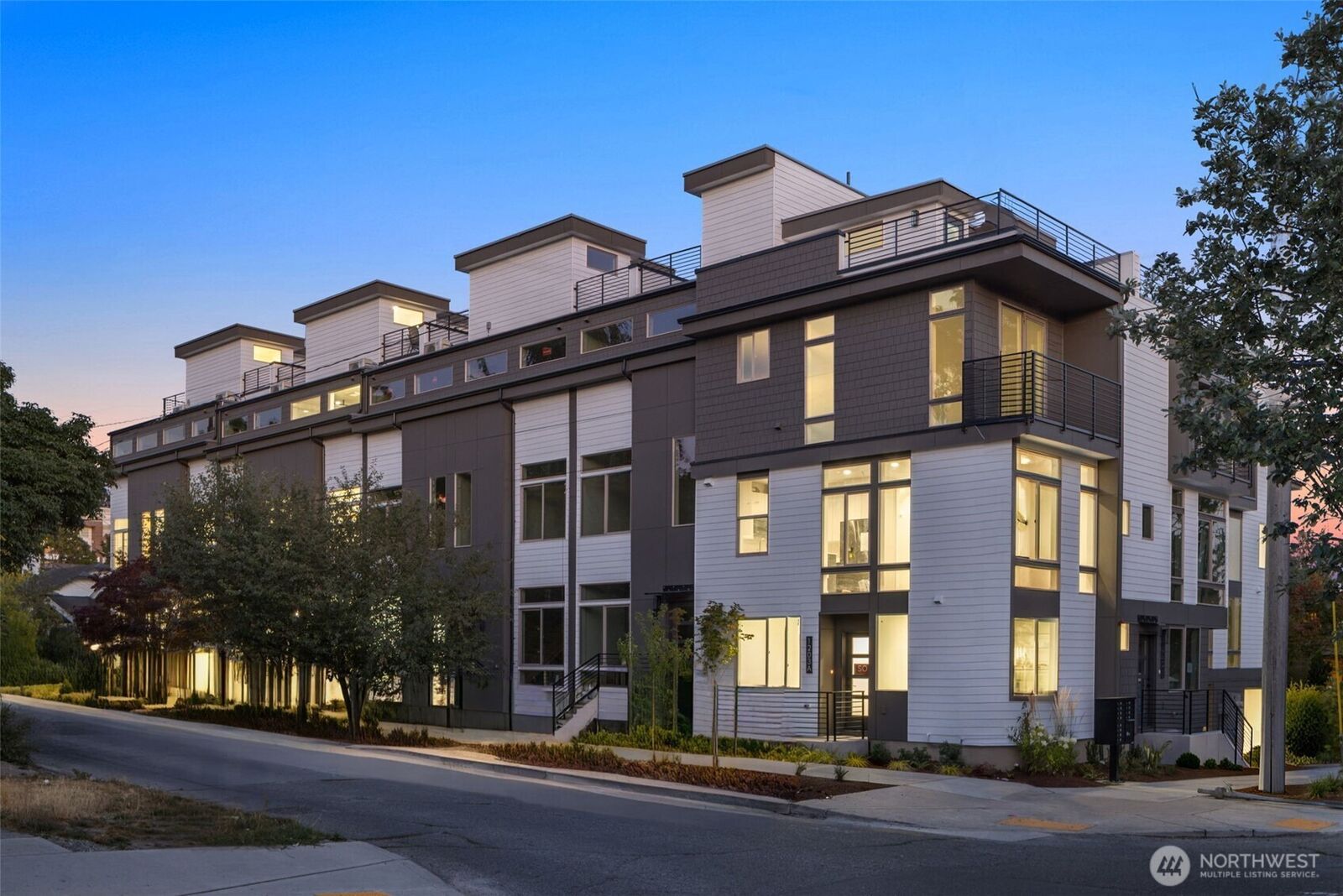 Property Photo: 4420 Midvale Avenue N WA 98103