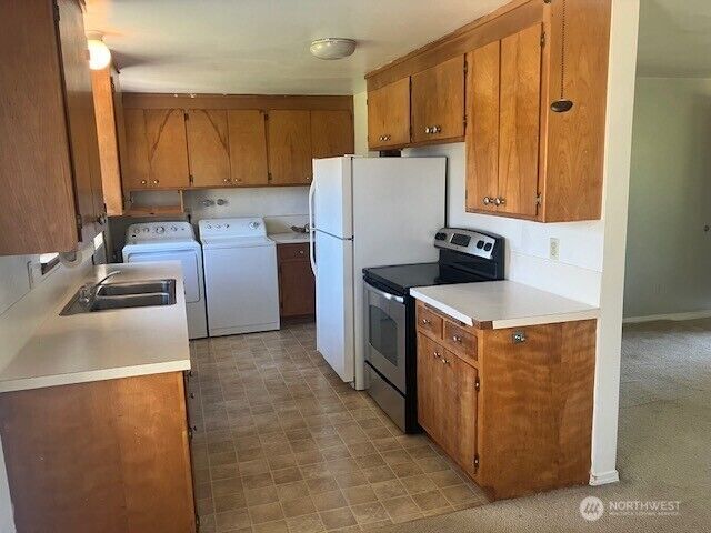 Property Photo:  31733 W Rutherford Street  WA 98014 