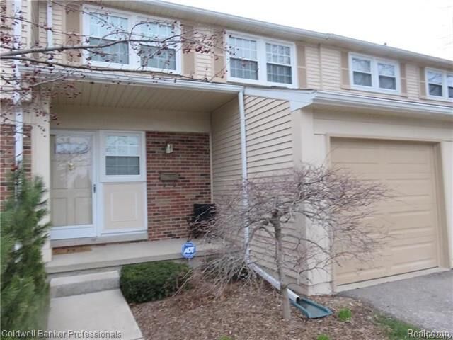 Property Photo:  1822 Brentwood Drive 529  MI 48098 