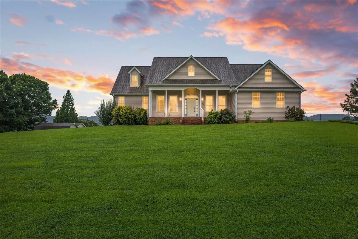 Property Photo:  125 County Road 429  TN 37329 