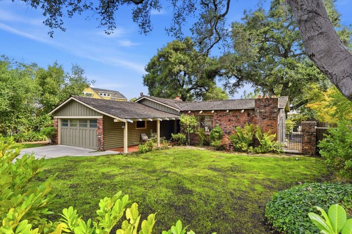 Property Photo: 1665 Middlefield Road CA 94301
