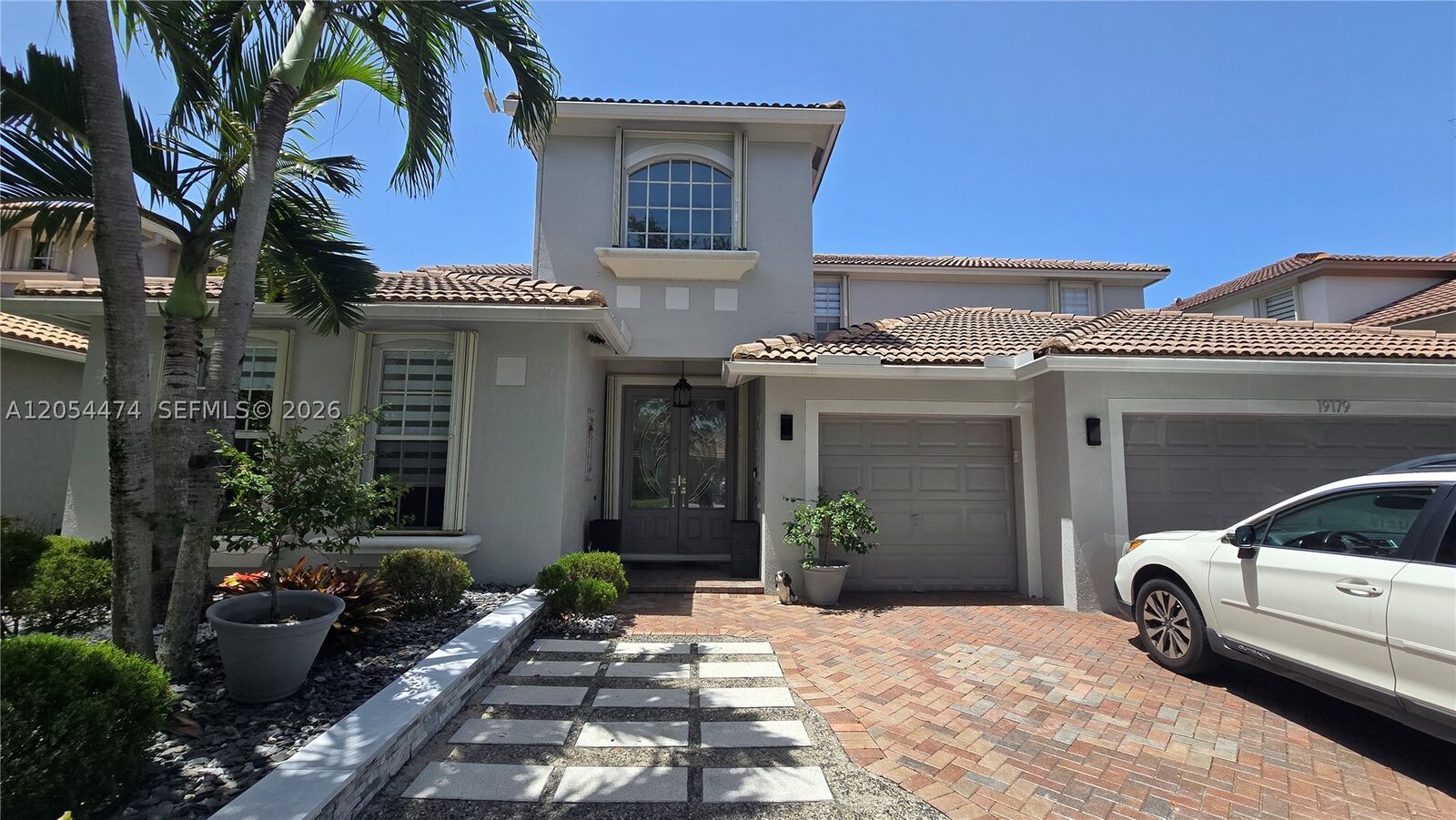 Property Photo: 19179 S Gardenia Ave 0 FL 33332