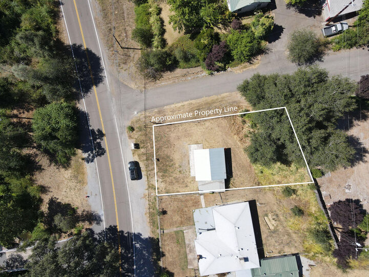 Property Photo:  15194 Wonderland Boulevard  CA 96003 