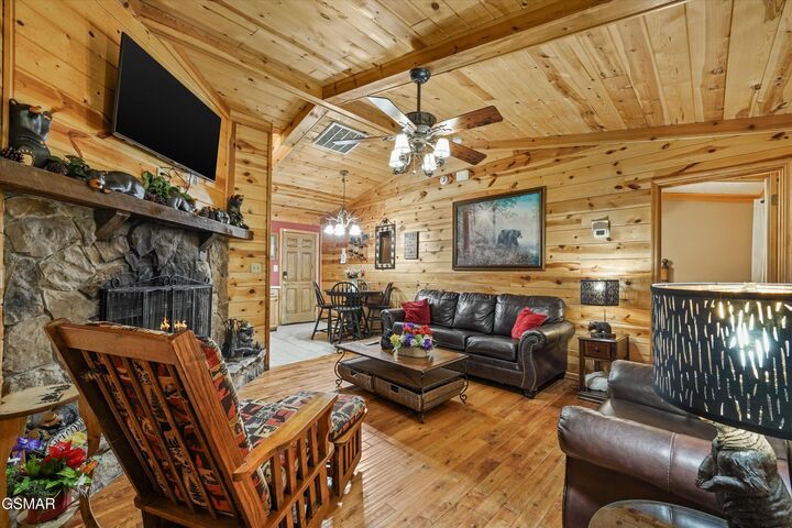 Property Photo: 615 Iron Mountain Road TN 37863
