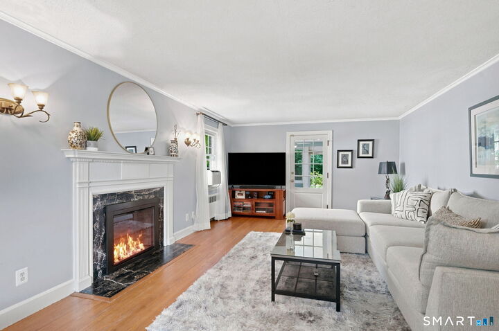 Property Photo: 37 Cleveland Road CT 06515