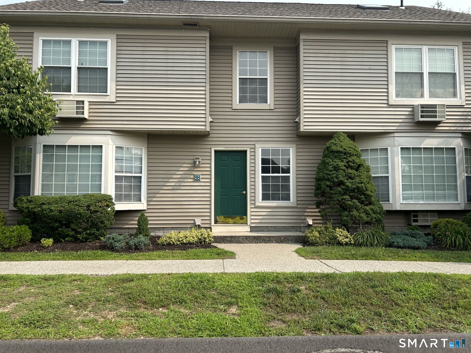Property Photo: 15 Glen Ridge Court 15 CT 06776