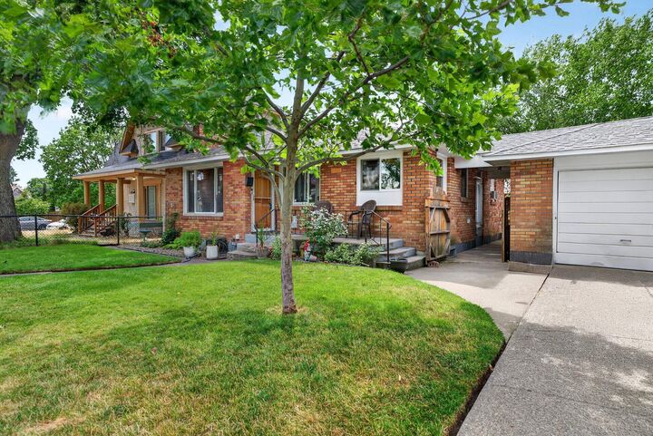 Property Photo: 2309 N Wall St WA 99205