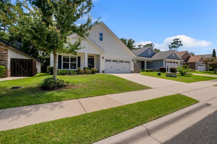 Property Photo:  2243 Wabash Trail  FL 32303 