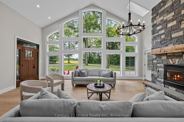 Photo de la propriété:  39 Stockdale Road  ON K9J 6X4 