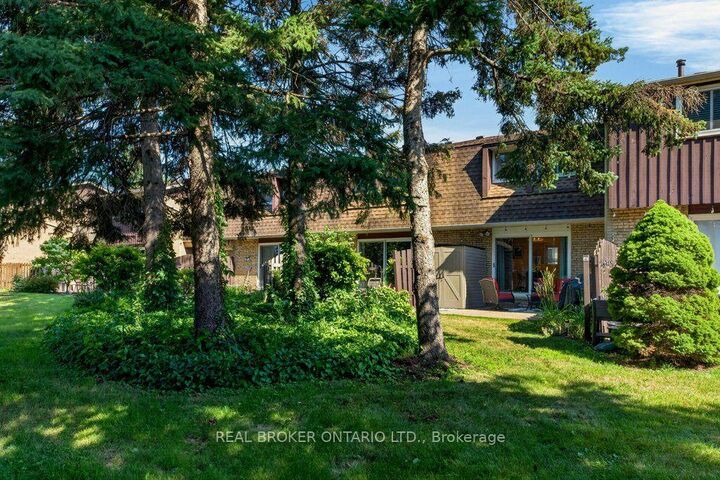 Property Photo:  50 Lakeshore Road 101  ON L2N 6P8 
